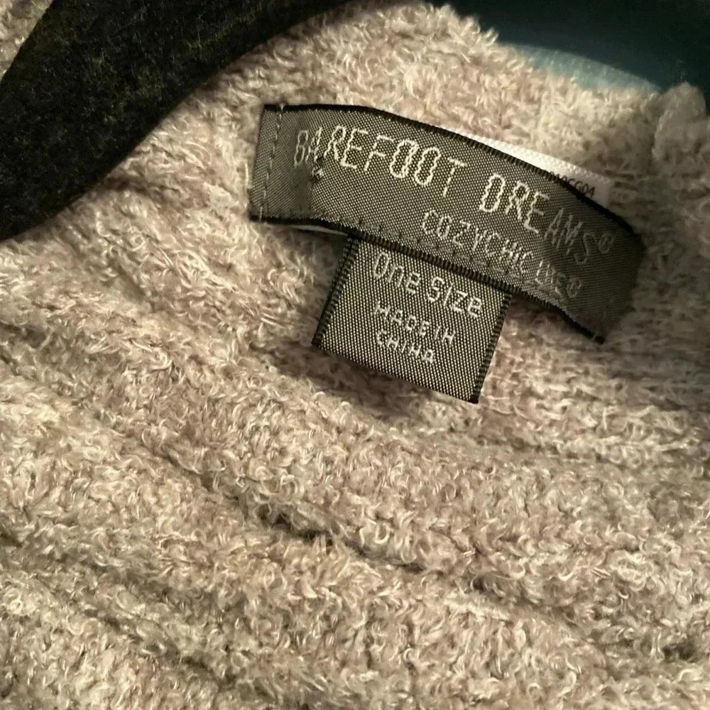 Barefoot Dreams cozy chic lite travel shawl blanket wrap sweater gray one size - Picture 2 of 5